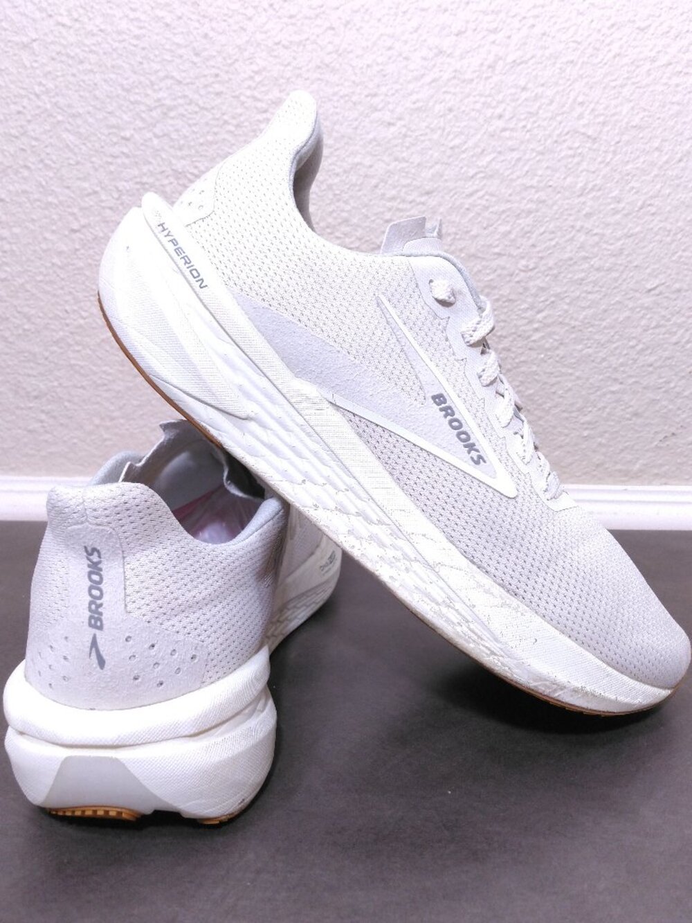 BROOKS Hyperion 2 Shoes Womens SIZE 9 RUNNING CrossFit 1204211B124 ONYX Primer